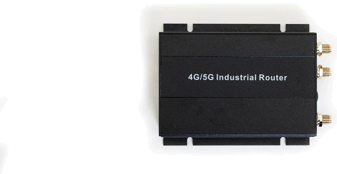 T300-310 4G industrial router in a DIN-rail metal housing